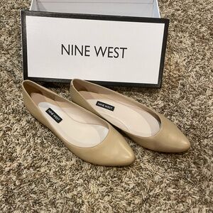 Nine West Women's Tan Flats